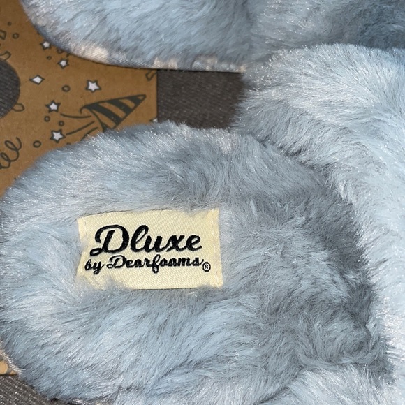 NWT. Dearfoams slippers. Size Small 5-6 - Picture 3 of 5